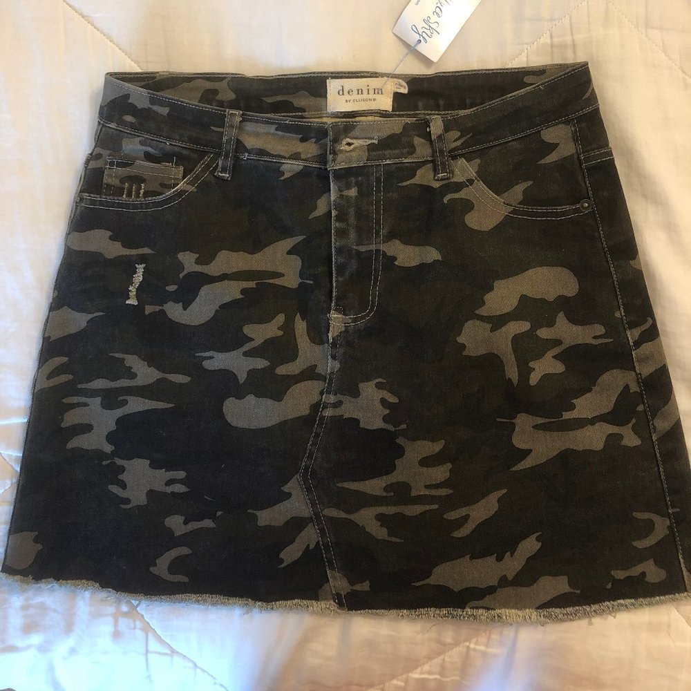 Camo Print MIni Skirt